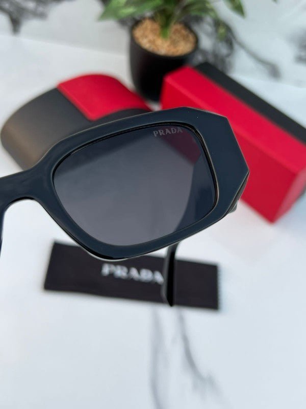 Branded Pda Milano Black Sunglasses AD - Image 2