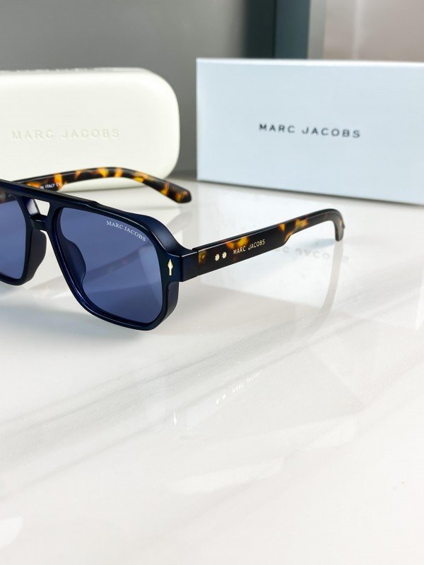 Marc Jacobs tiger blue M11-33 - Image 2