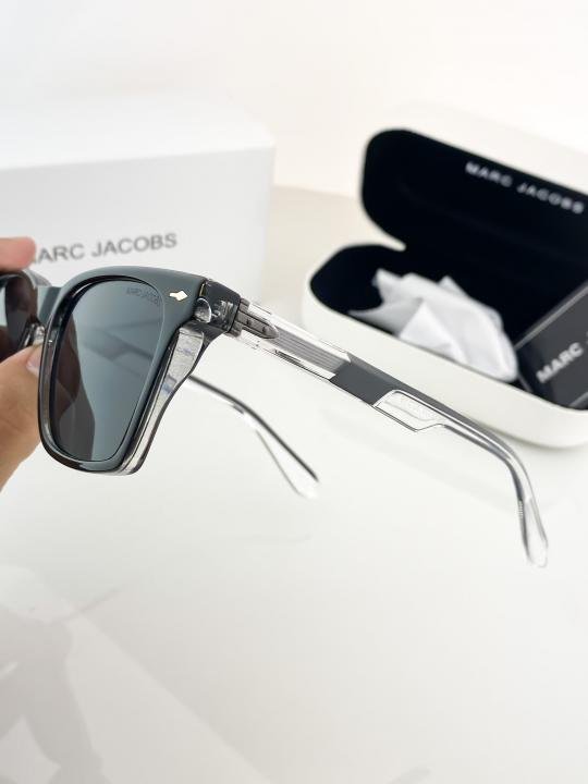 MARC JACOBS TRANSPRENT BLACK 62002 - Image 4
