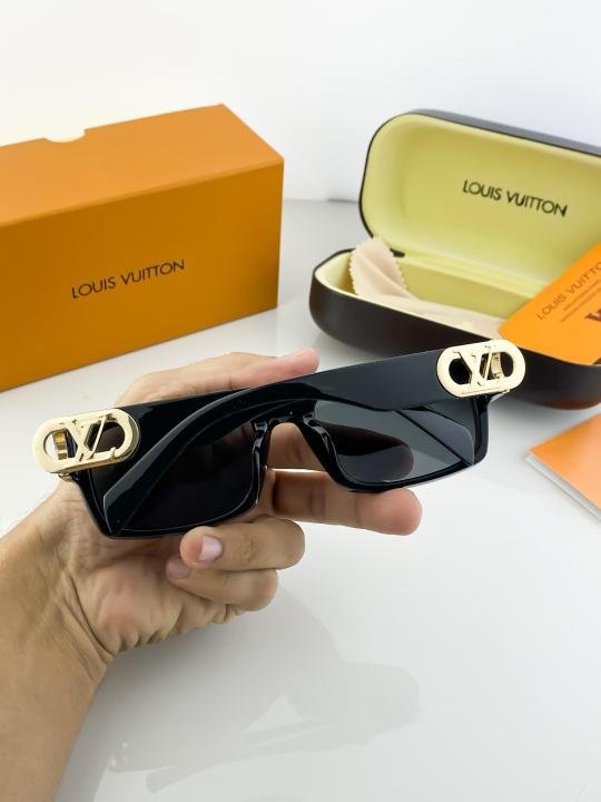 Louis vuitton black 22046 - Image 4