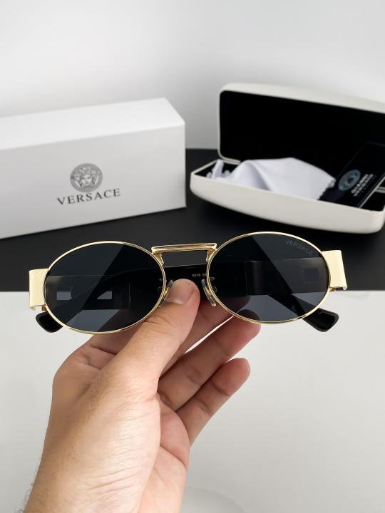 Versace Gold Black 8016 Sunglasses - Image 5