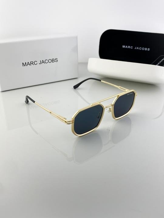 MARC JACOBS GOLD BLACK 518 - Image 2