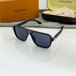 Louis Vuitton Black 8946