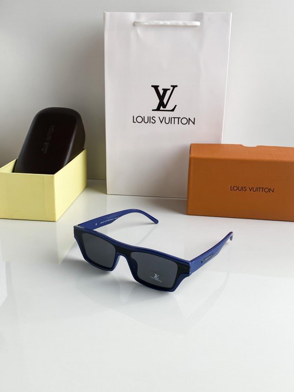 Louis Vuitton 3011 Blue Sunglasses