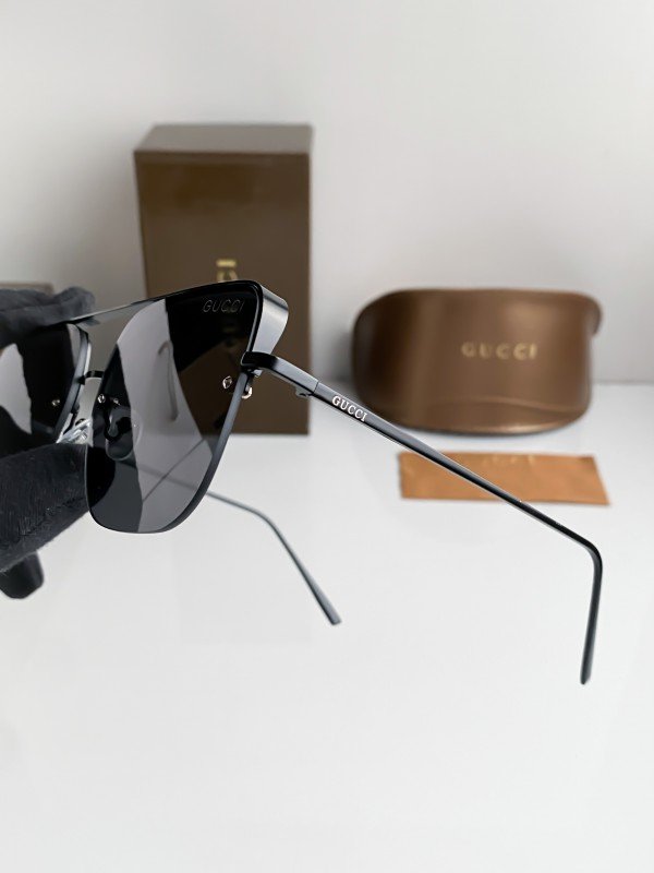 Gucci Metal Black 2534 Sunglasses - Image 2