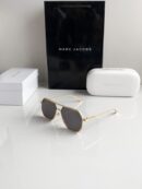 Marc Jacobs gold black 5022
