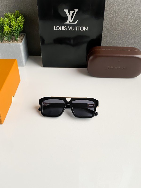 Louis Vuitton 121B Gold Sunglasses - Image 7