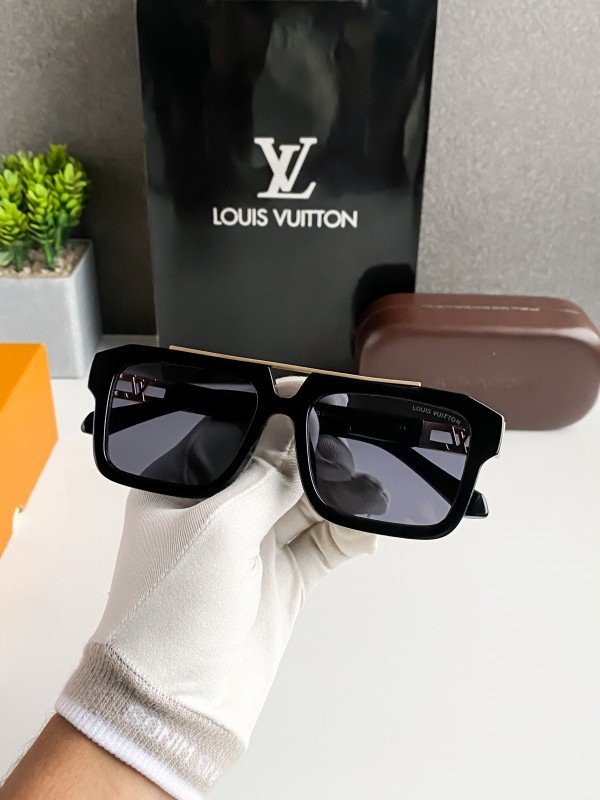 Louis Vuitton 121B Gold Sunglasses - Image 4