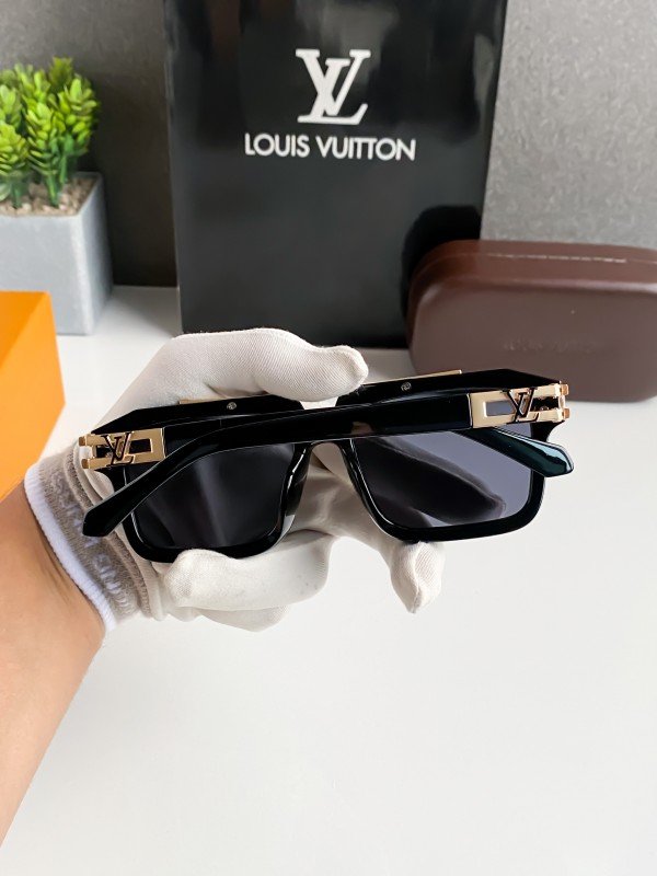 Louis Vuitton 121B Gold Sunglasses - Image 3