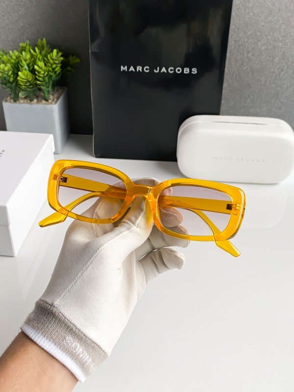 Marc Jacobs - Image 7