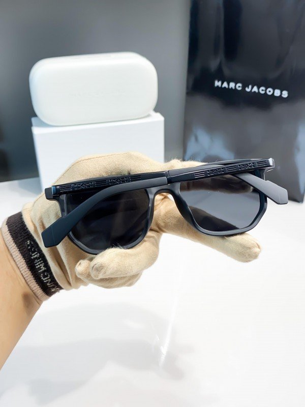 MARC JACOBS black 11-39 - Image 4