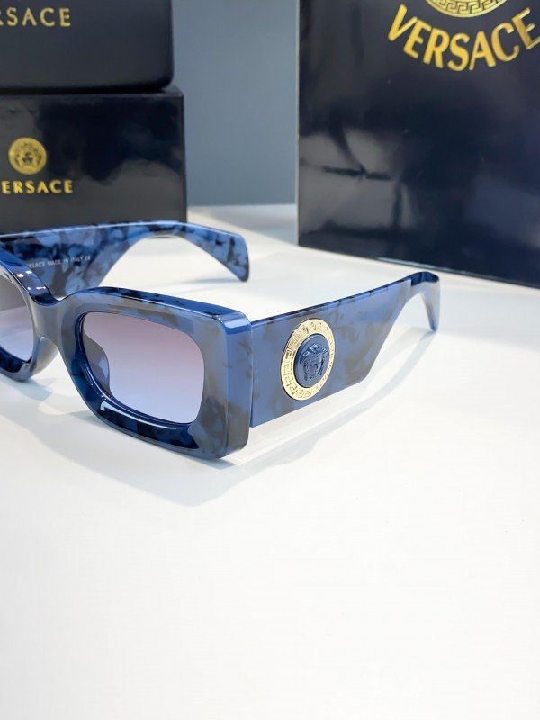 Versace Blue 4474 Sunglasses - Image 7
