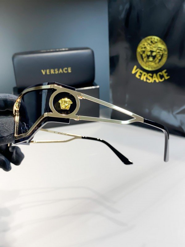 Versace Gold Black 4291 Sunglasses - Image 7