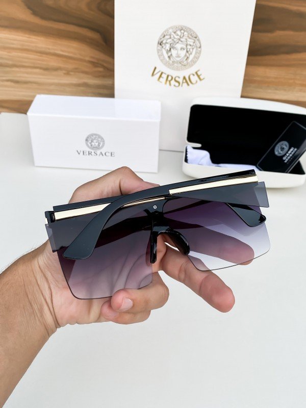 Versace Black Shaded 61 Sunglasses - Image 5