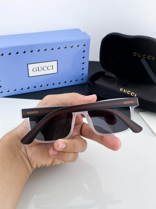 Gucci White Black 83123 Sunglasses - Image 4