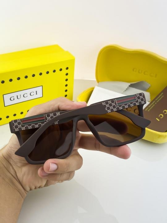 Gucci Brown 1089 Sunglasses - Image 5