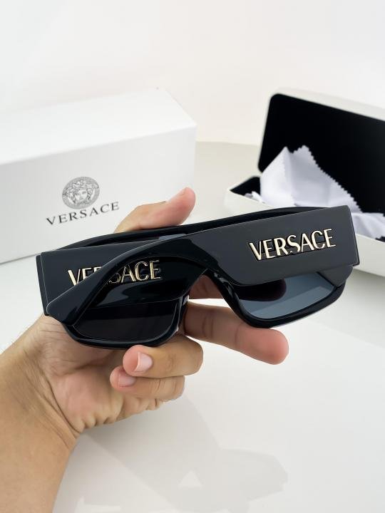 Versace Black 6014 Sunglasses - Image 5