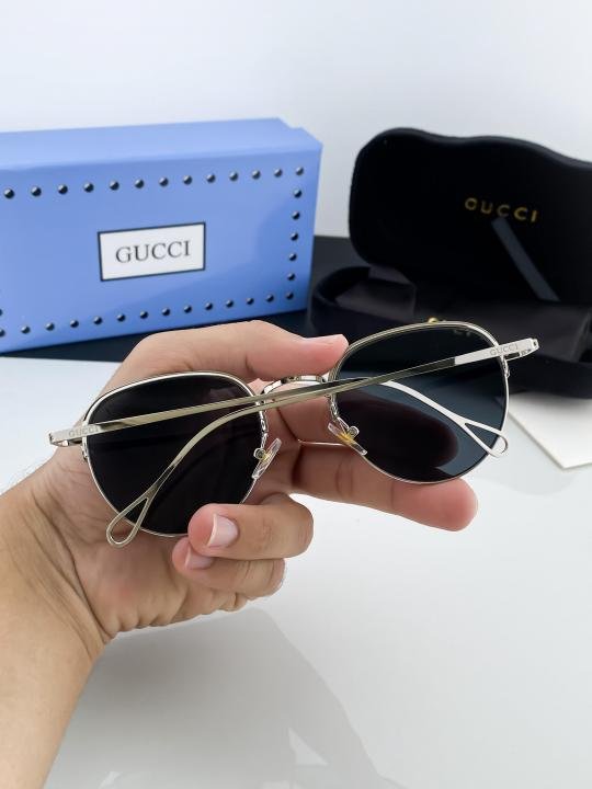 Gucci Silver Black 551 Sunglasses - Image 8