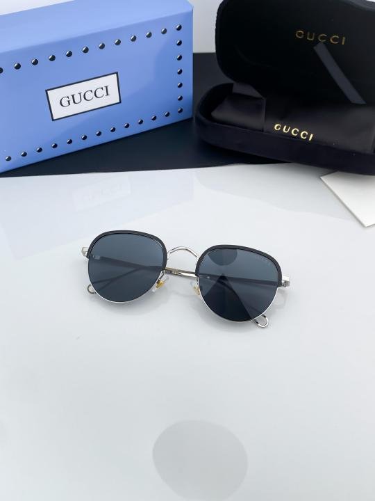 Gucci Silver Black 551 Sunglasses - Image 4