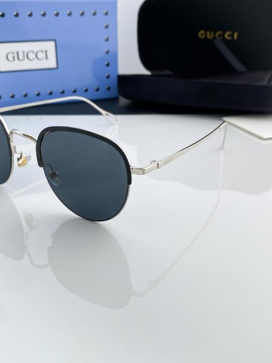 Gucci Silver Black 551 Sunglasses - Image 2