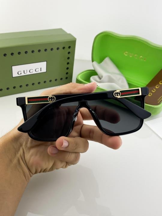Gucci Black 566 Sunglasses - Image 3