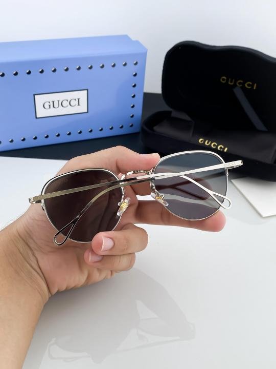 Gucci Mercury 551 Sunglasses - Image 4