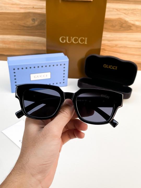 Gucci Gold Black 2321 Sunglasses - Image 5
