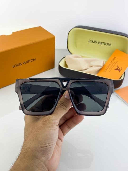 Louis Vuitton Grey Black 1502 Sunglasses - Image 5