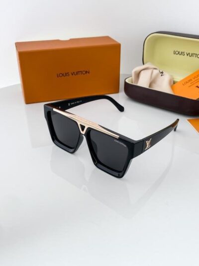 Louis Vuitton Gold Black 1502 Sunglasses