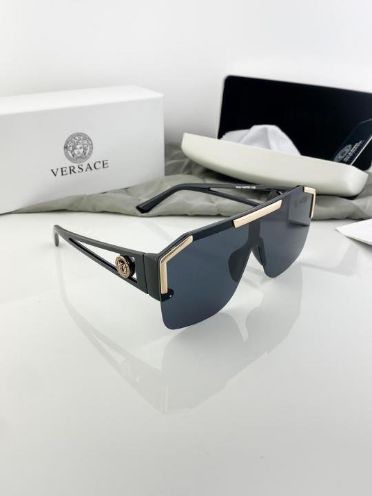 Versace Gold Black 6922 Sunglasses - Image 6