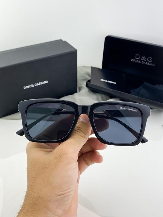 Dolce & Gabbana Black 4011 Sunglasses - Image 3